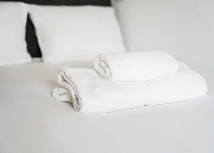 Modena Jezyce Deluxe By Bookinghost * Poznan