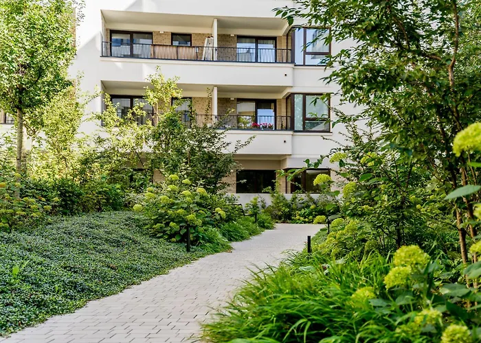 Modena Jezyce Deluxe By Bookinghost