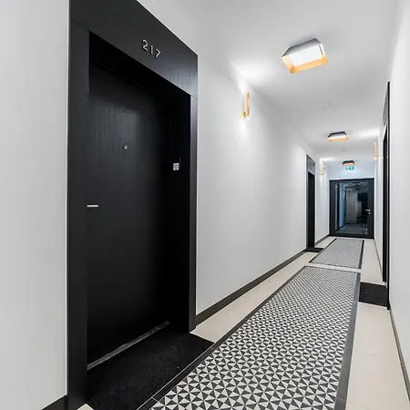 Modena Jeżyce Deluxe By Bookinghost *